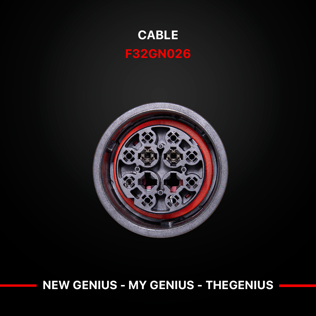 F32GN026_3.jpg